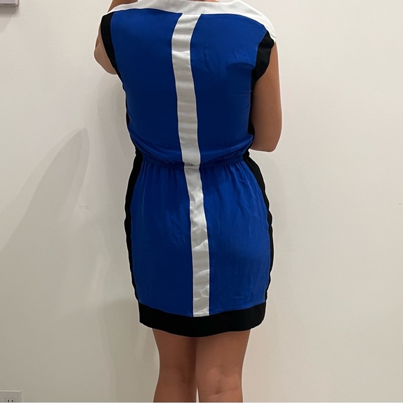 Silk midi Dress - Picture 4 of 8